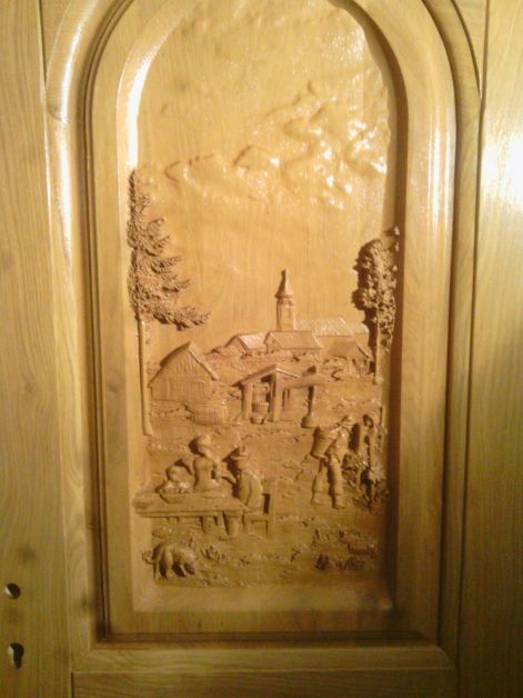 Gépi faragott pinceajtó 5_curved_wine_cellar_door.jpg